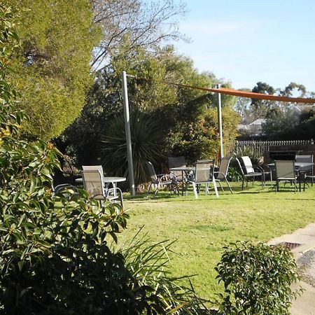Arcadia Motor Inn Corowa Exterior photo