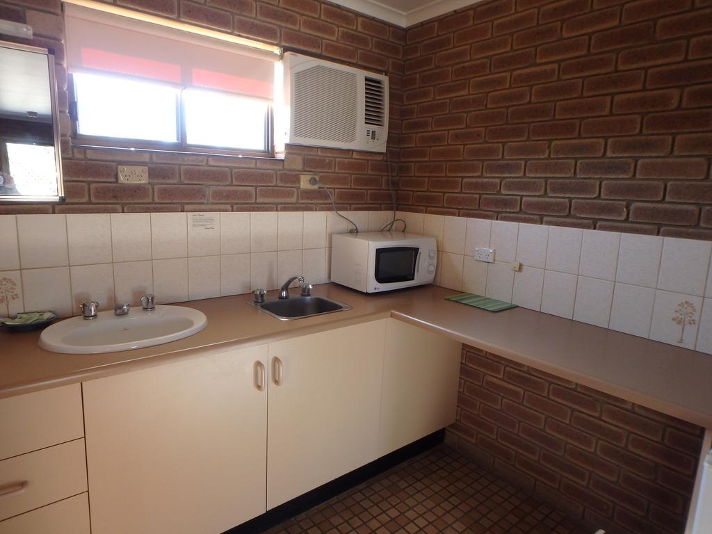 Arcadia Motor Inn Corowa Exterior photo